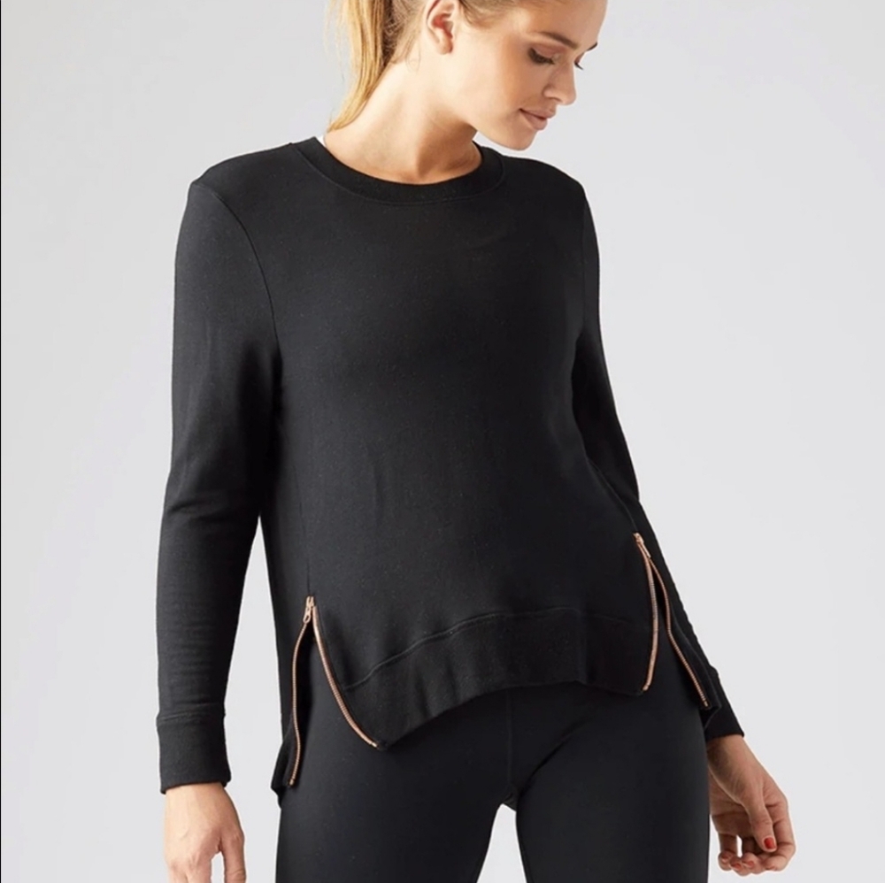 Glyder Adore Long Sleeve NWT - Black Size Large
